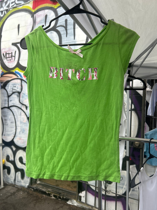 Size Med/ Market Item